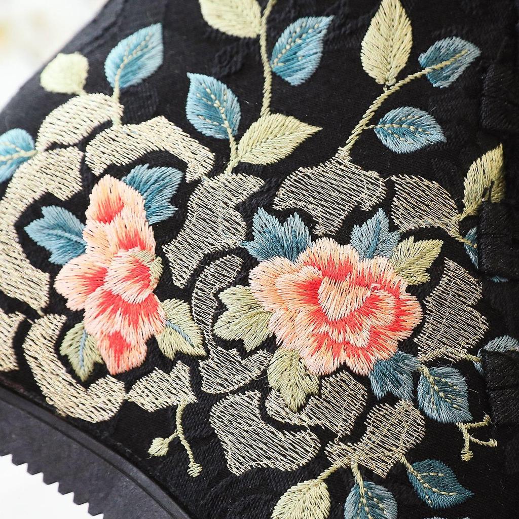 Winter Quilted Fleece-Lined High-Heeled Cotton Boots with Frog Closure and Floral Gold Thread Embroidery