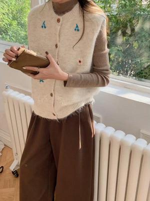 3D Embroidered Floral Knit Vest for Women - New Sweet Cardigan Design for Autumn/Winter 2025