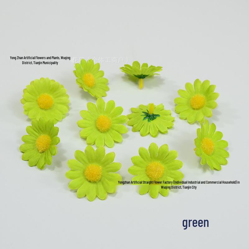 Silk Daisy Chrysanthemum Flowers 4cm for Children's Day Dance Wreath, Wristband, Flower Box, and DIY Arrangement.