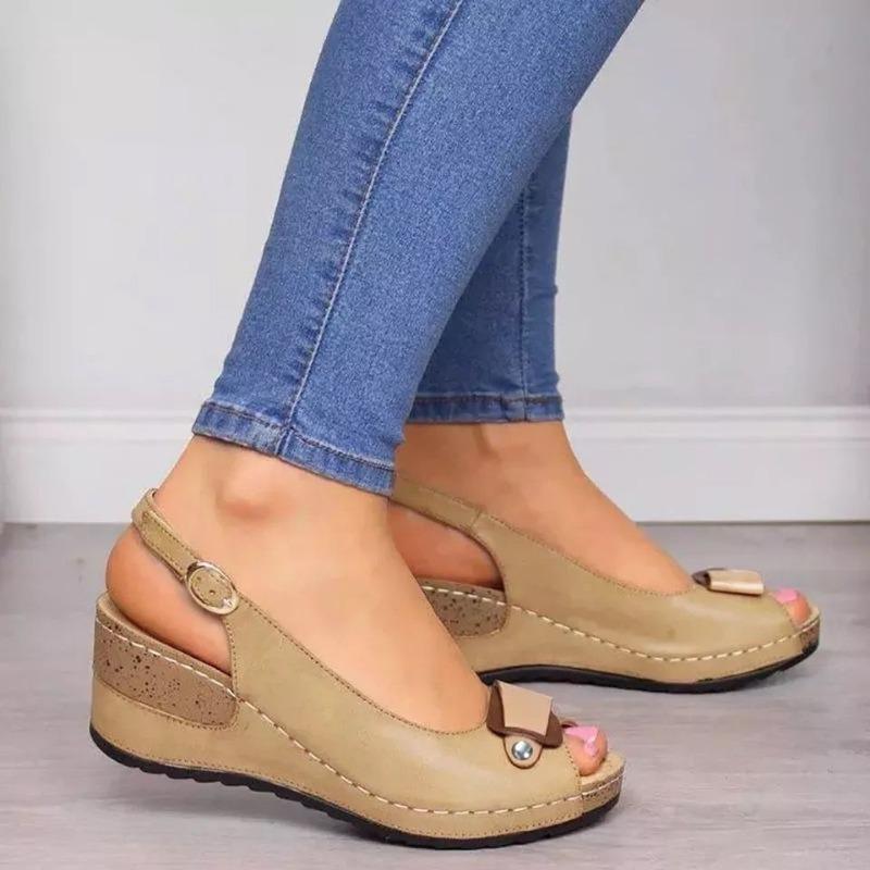 Fashion flat-bottomed wedge heel square buckle fish mouth sandals women's summer large-size thick-soled buckle women's sandals