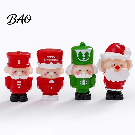Decorative Figurine Set 2Pcs Mini Christmas Figurine, Cute Santa Claus Nutcracker Soldier Dolls, DIY Accessories Ornaments for Micro Landscape
