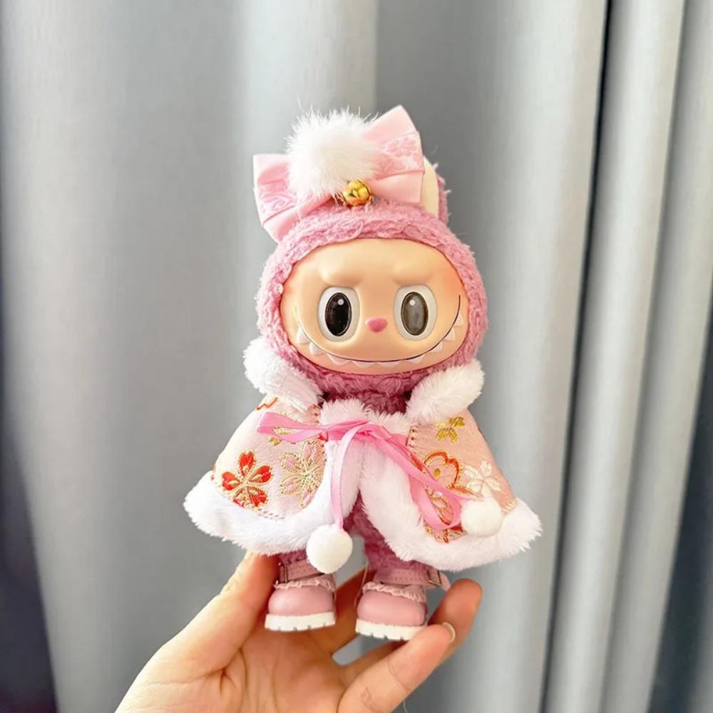 17cm Mini Plyšová Panenka Oblečení Labubu I II Idol Panenky Sedící Párty Roztomilá Růžová Pláštěnka Novoroční Sady Doplňky Pro Korea Kpop Exo
