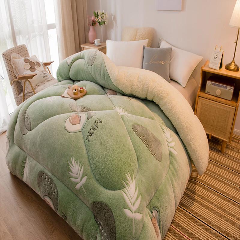 Plush Lambswool Winter Comforter