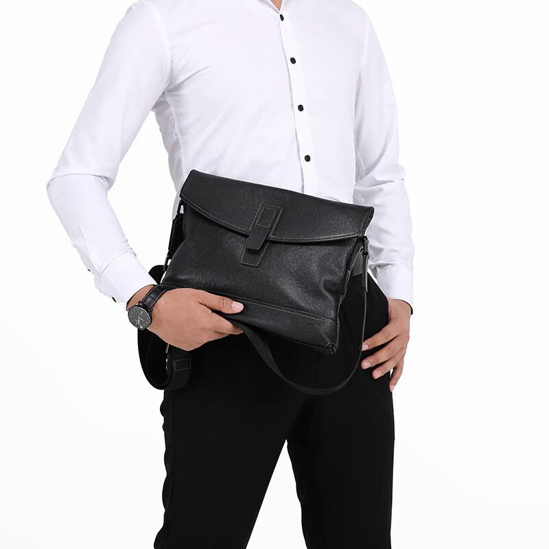 SCHWARZETIENNE Men's Genuine Leather Messenger Bag