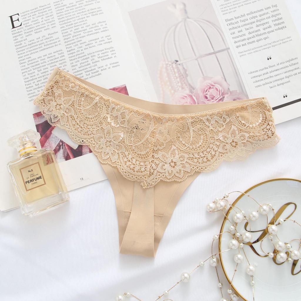 Damen Blumenhöschen aus ausgehöhlter Spitze, sexy Spitzenhöschen, Slips mit niedriger Taille, sexy Perspektive, intime Damenunterhose