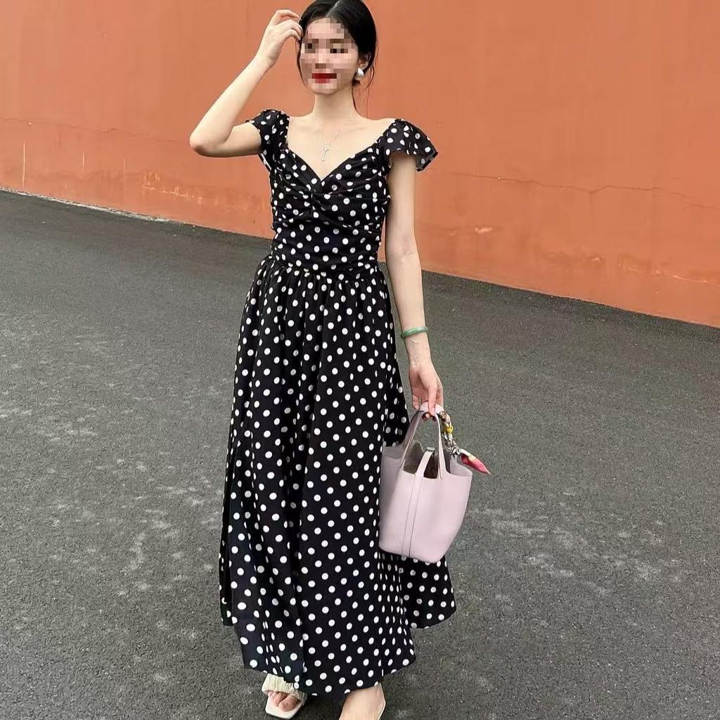 Large size women's clothing V-neck polka dot flying sleeve dress, summer temperament loose vacation split-ended long dress
