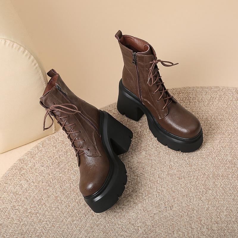 Женские ботинки 2026 ОсеньЗима Новый продукт Толстая подошва Подошва-бисквит Высокие шнуровка Женские короткие ботинки 40 12770₽
