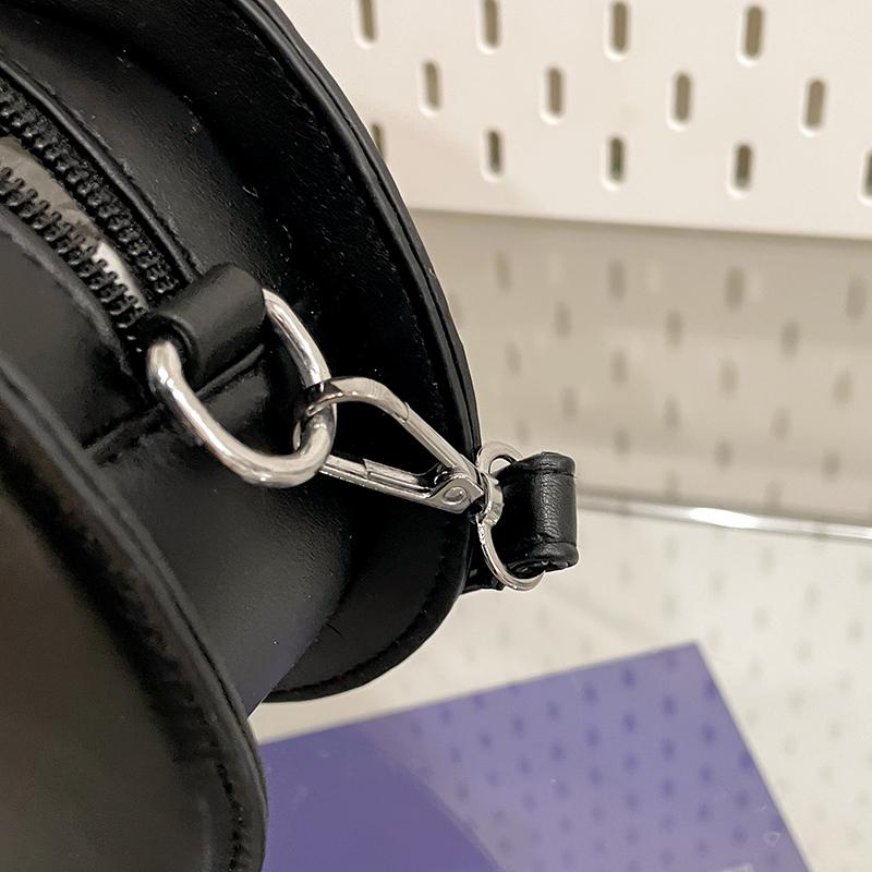 Kawaii Fashion Cherry Shape Clutch Bag Ladies Small Capacity Waterproof Red Fruit Crossbody Bags For Women Creative PU Shoulder Pouch Purse