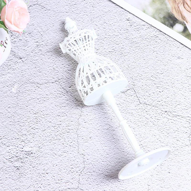1Pcs Quality Doll Girl Gift Doll Hollow Clothes Hangers For House Accessories