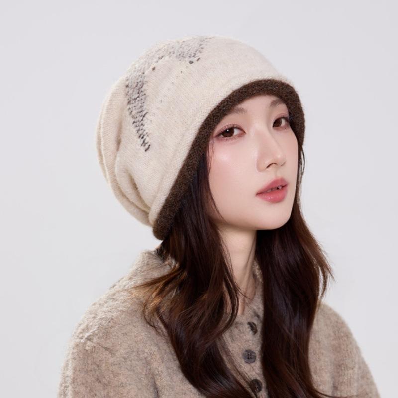 Autumn and winter thickened pile hat women's warm and cold-proof wool hat contrasting color crimped big head circumference bag head hat spot