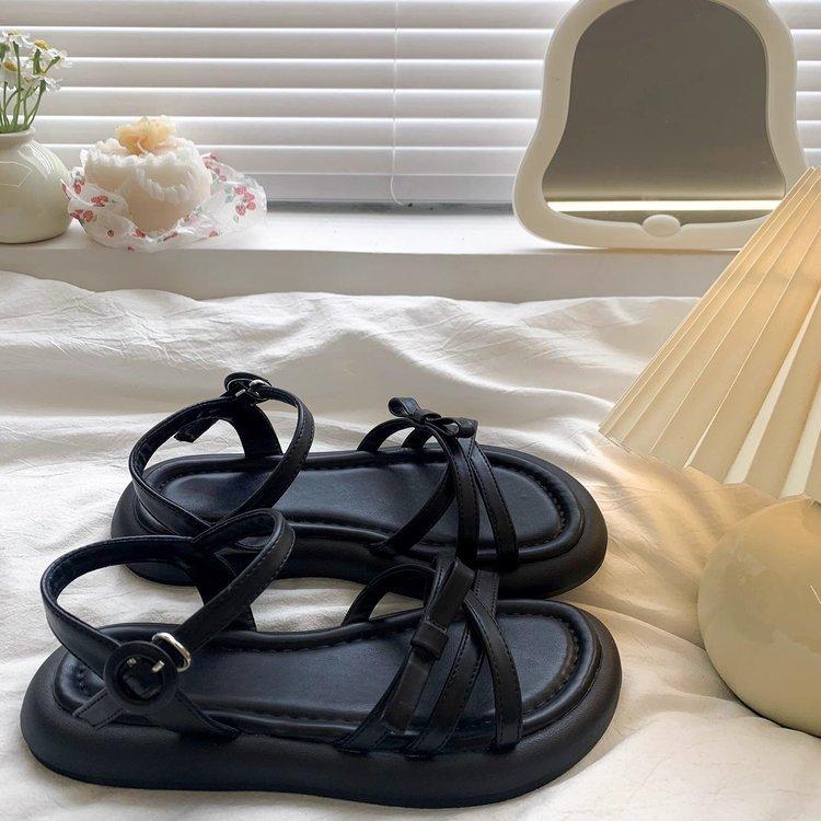 Girls sandals 2025 summer new children's beach shoes soft sole medium and older children's sports sandals girls Internet celebrity sandals