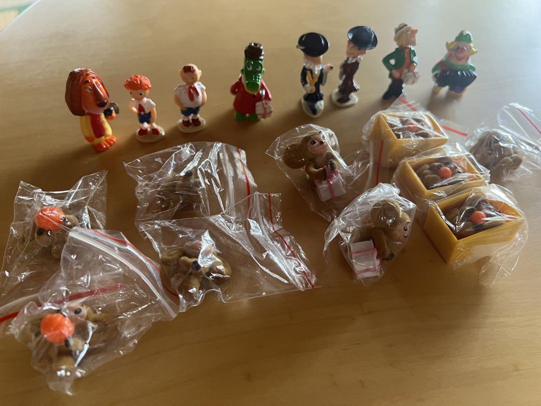 

[Б/У] Kinder Surprise Чебурашка Не продается в Японии