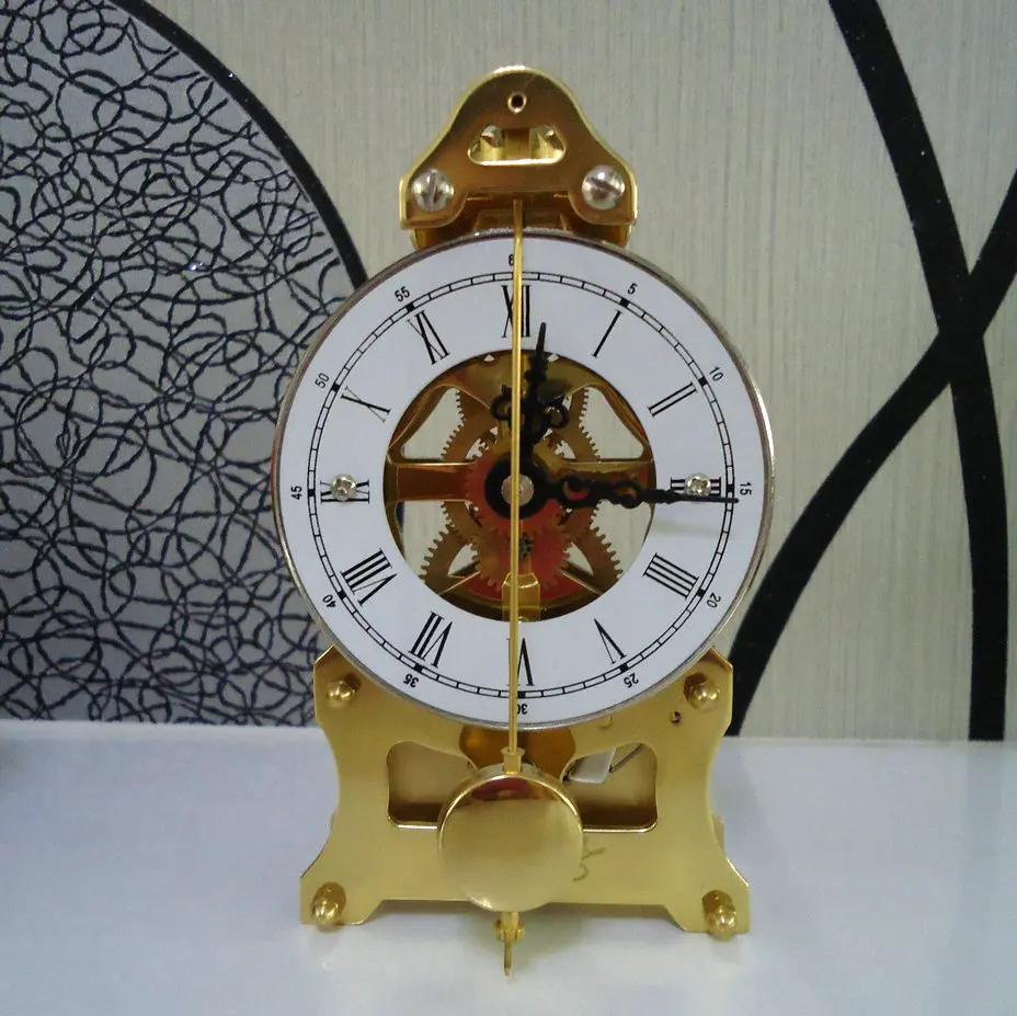 Metal Mechanical Table Clock, Roman Desk Clocks, Wood Base, Aesthetic Room Decoration, Furniture Ornaments, Interior Accessories