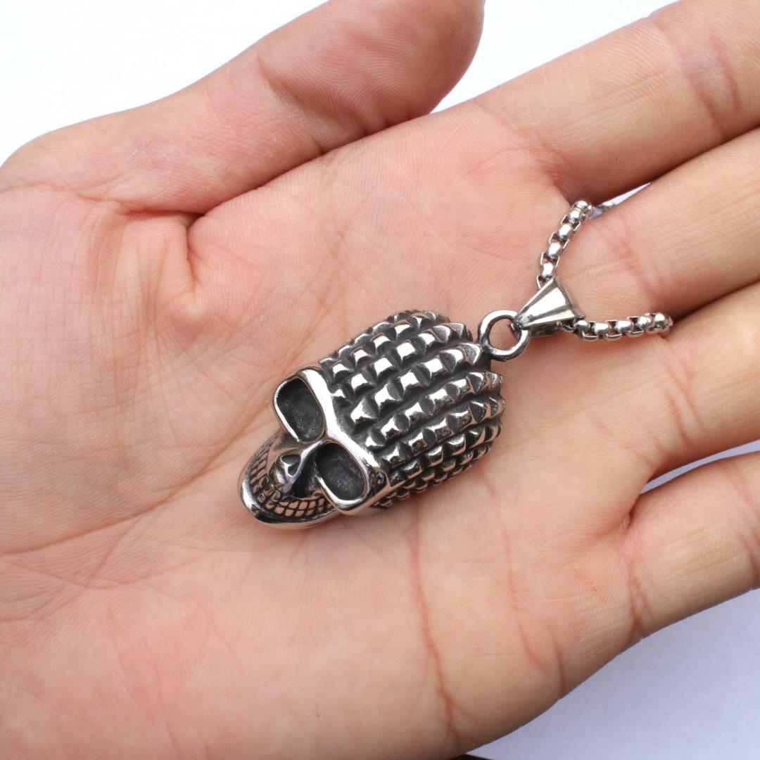 Titanium Steel Men s Pendant Fashion Skull Necklace European and American Trend 60CM