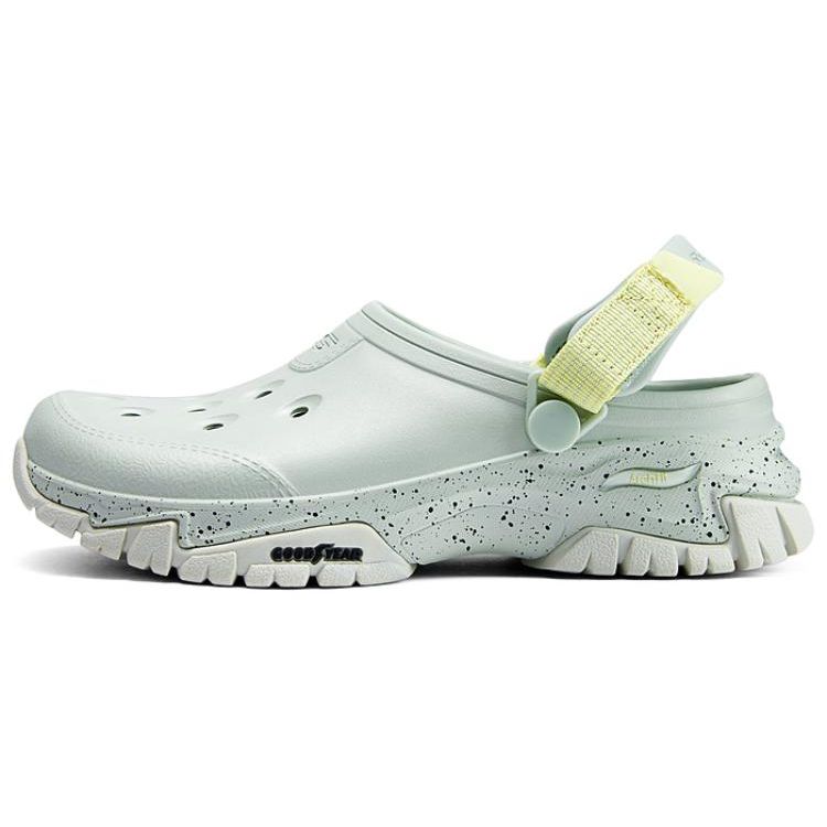 Skechers Fashionable Versatile Hole Shoes Women