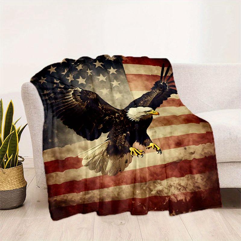 Eagle Print Fleece Blanket - Majestic Flannel Throw for Sofa/Bed, Soft , Adventure-Themed Gift for Outdoor Lovers & Travelers