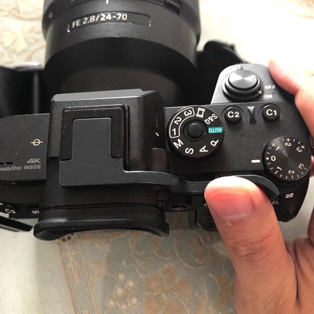 CNC Aluminum Alloy Hand Thumb Grip Hot Shoe Mount Holder Bracket for Nikon Z6 Z7