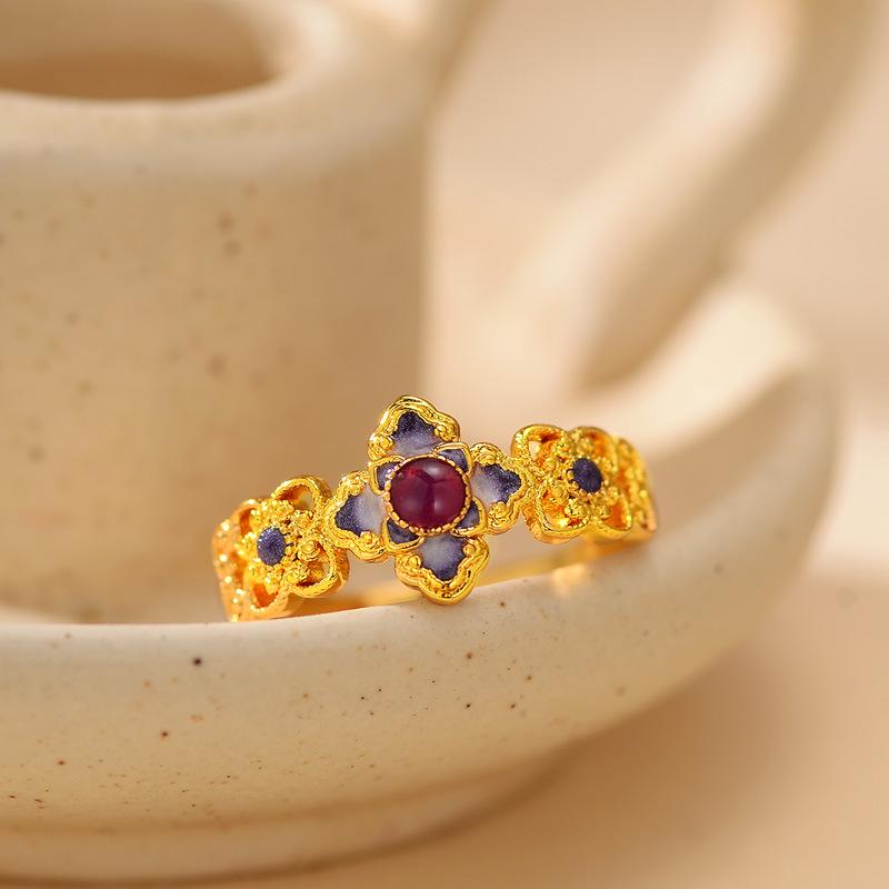 Gold-Plated Rhombus Flower Retro Index Finger Ring - Versatile, High-End Fashion Jewelry