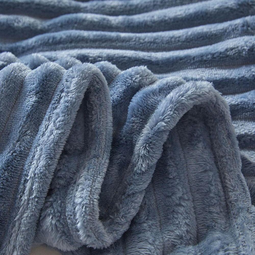 Skin-Friendly Warm Blanket Double Sided Conditioning Quilt New Plush Striped Blankets