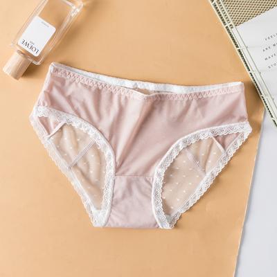 Kelnaitės – Bikiniai, siaurikės, hipsteriškos kelnaitės, glaudės ir retro stiliaus kelnaitės