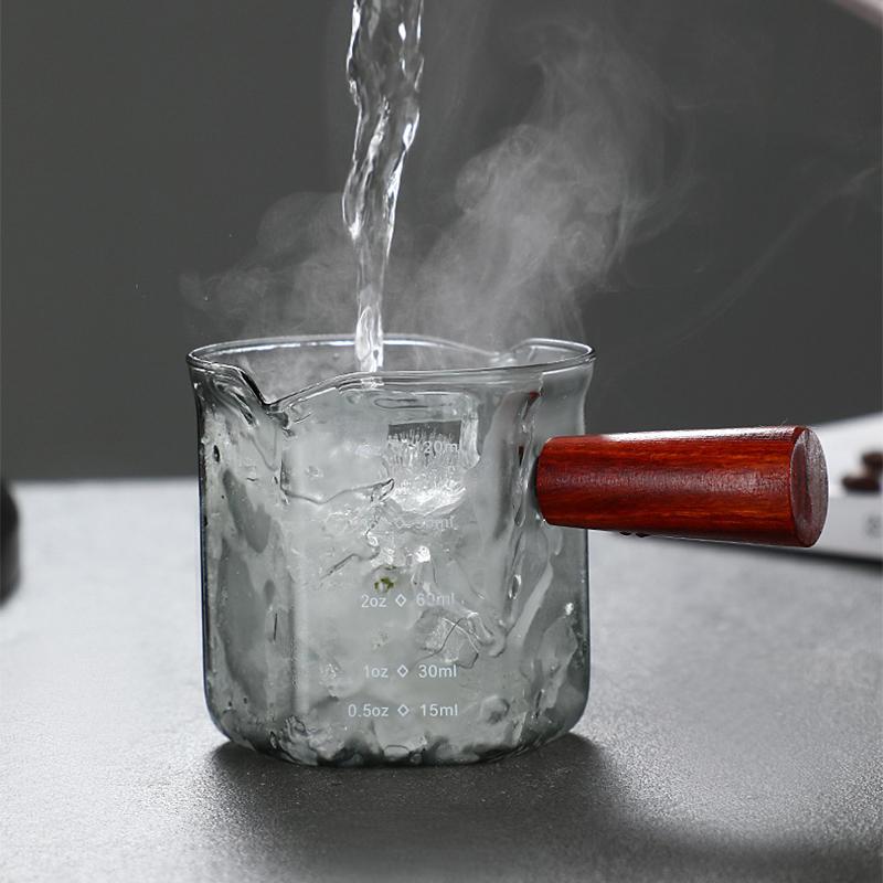 120ml Hitzebeständiges Glas Espresso Messbecher mit Skala Einzelmund Milchkännchen mit Holzgriff Latte Kaffee Mischbecher