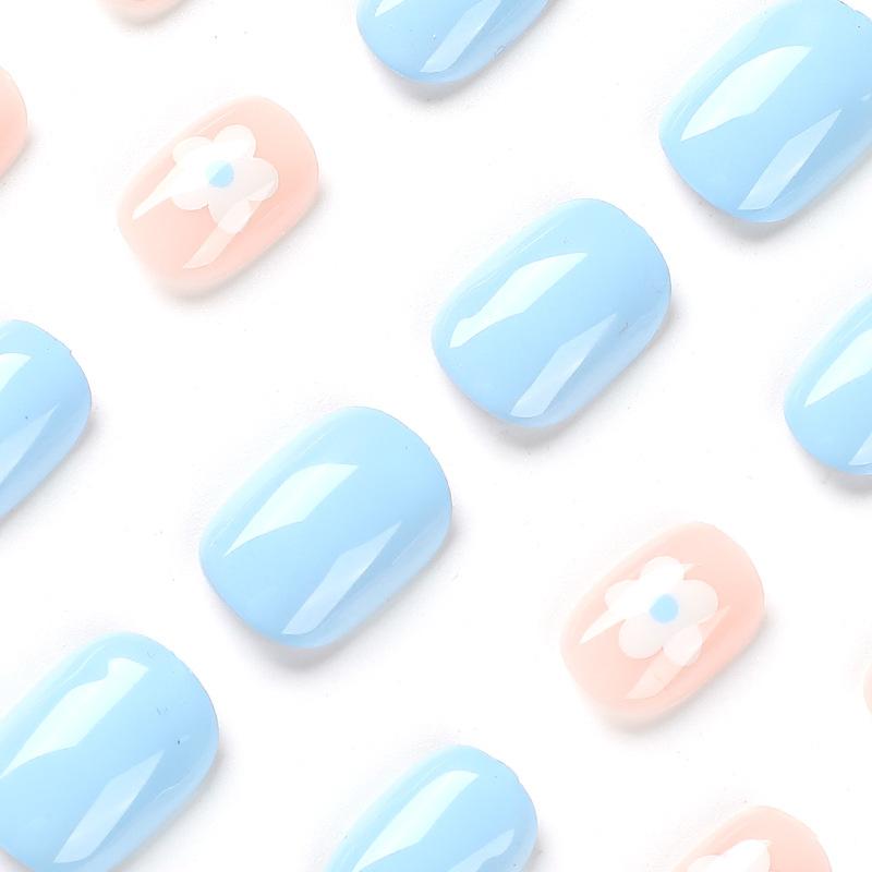 Wear fake nail piece, blue smudge, wear nail, cute white flower nail piece, finished product removable advanced