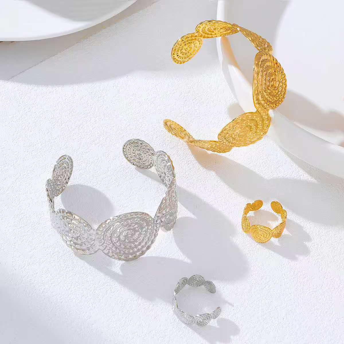 Персонализированный Набор Геометрических Спиральных Браслетов и Колец для Женщин на Каждый День и Отпуск