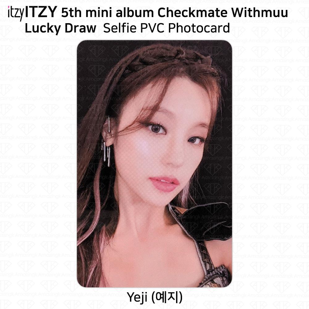 

ITZY 5-й мини-альбом Checkmate Официальная фотокарточка Withmuu Lucky Draw Polaroid Yeji - A