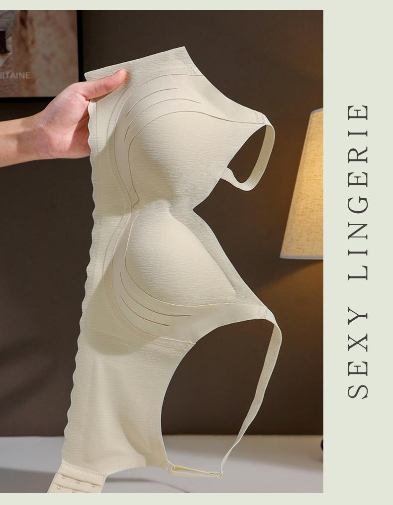 Seamless Small Chest Support Wirefree Sports Bra with Beautiful Back Design