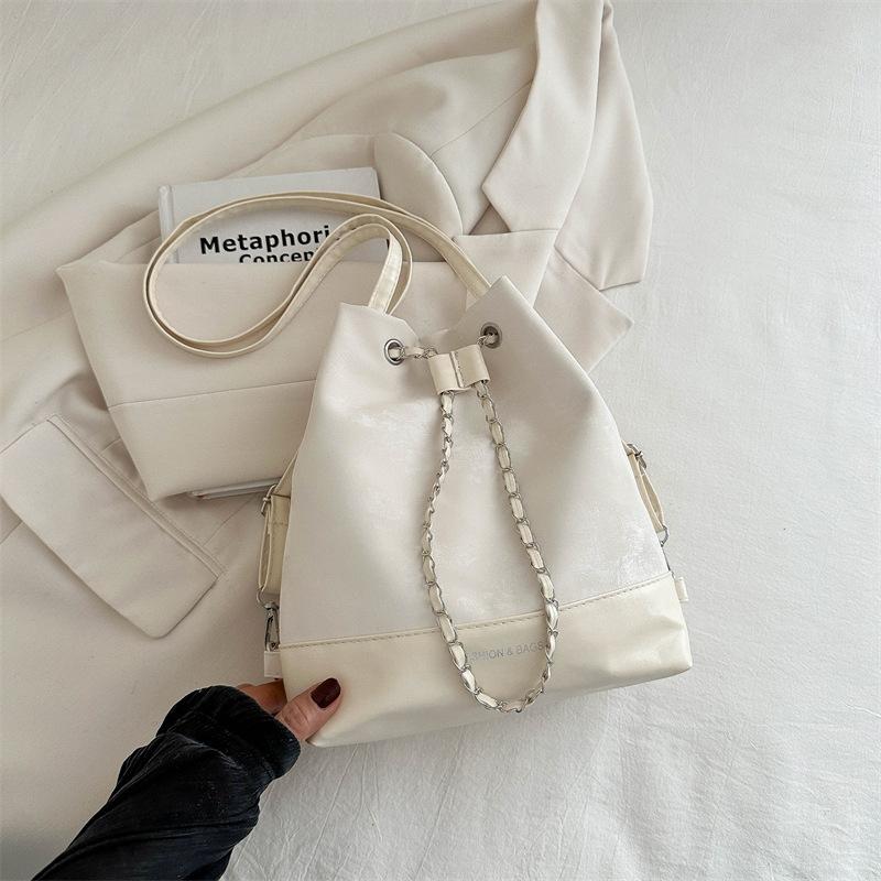 Nischen-Rucksack Damen 2025 neu trendige Mode Ketten-Bucket-Bag leichte Luxus ausländischer Stil Achseltasche