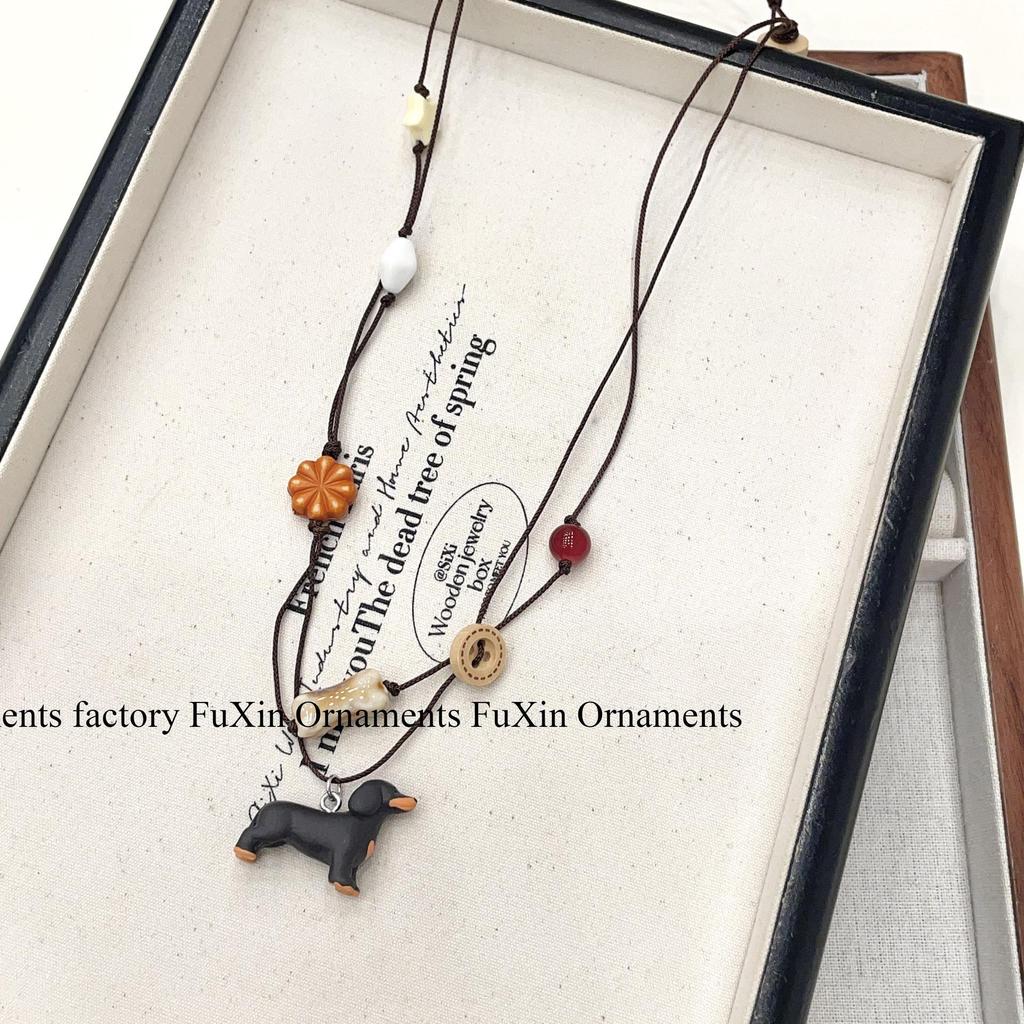 Ručně vyrobený náhrdelník jezevčíka: Roztomilý, stohovatelný, všestranný řetízek na svetr pro ženy