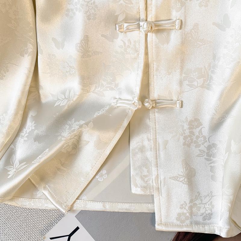 Elegant Retro Frog Button Jacquard Shirt - New Chinese Style Women's Fashion