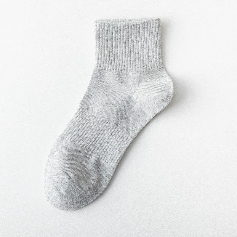 Men Spring and Autumn Pure Color Leisure Sports Tube Cotton Socks