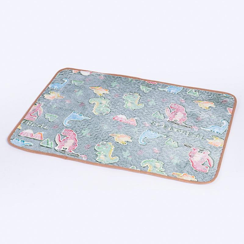 Winter Pet Urine Pad Breathable and Absorbent Dog Urine Pad Machine Washable Non-slip Urine Pad Training Urine Pad Luminous Mat