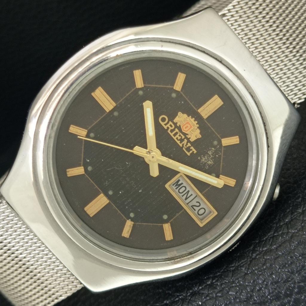 

AUTOMATIC 46941 VINTAGE ORIENT CRYSTAL JAPAN MENS ORIGINAL DIAL WATCH a707784-1