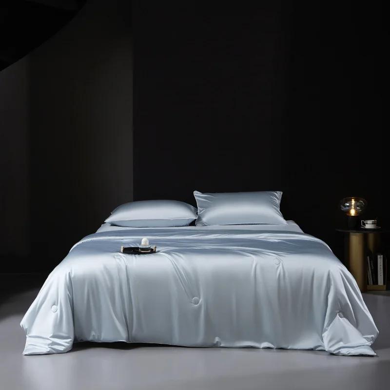 

Новое летнее прохладное одеяло из ледяного шелка в стиле легкой роскоши, четырехпредметное, машинная стирка, одеяло-кондиционер, одеяло из стираного шелка 150x200cm 1pcs