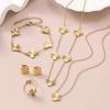 SHEIN TUME Kleeblatt Schmuckset: 18 Karat Vergoldete Halskette, Armband, Ohrringe & Ring für Damen