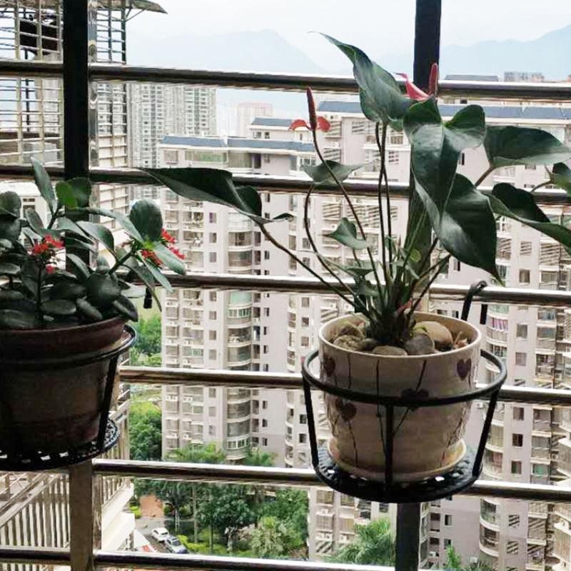 Decorative Industrial Flower Pot Organizer Hanging Iron Shelf Vertical Garden Display Wall Mounted Herb Planter Rack