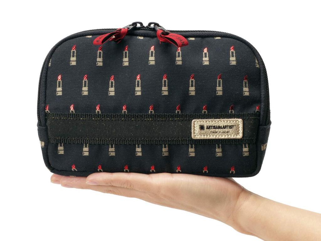 Artisan & Artist Slope Shape Pouch <Valiant Rouge> 8WP-LI110H Black