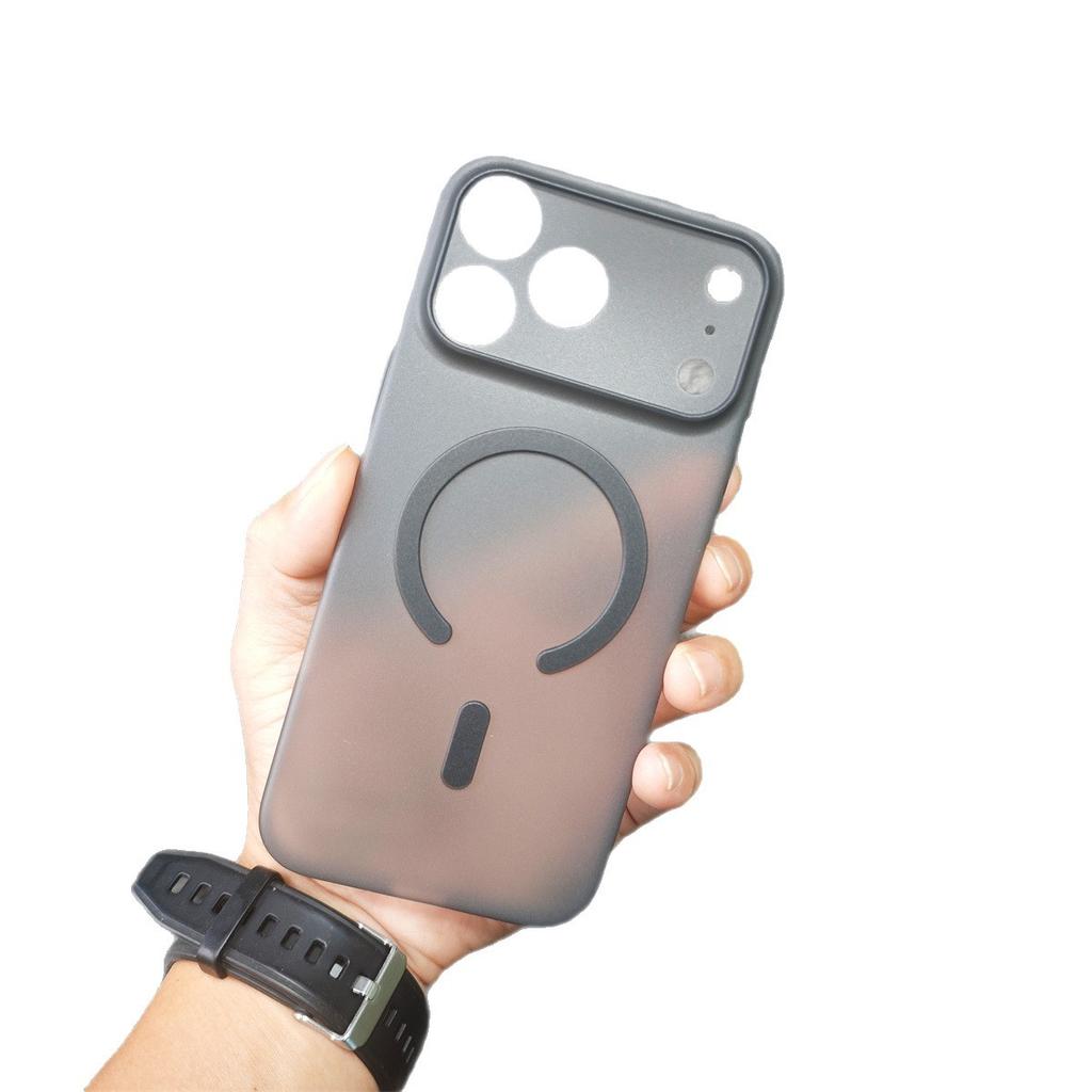 Thin PP Does Not Turn Yellow for IPhone17ProMax Strong Magnetic Suction Phone Case for IPhone 17 Air Matte 16 New