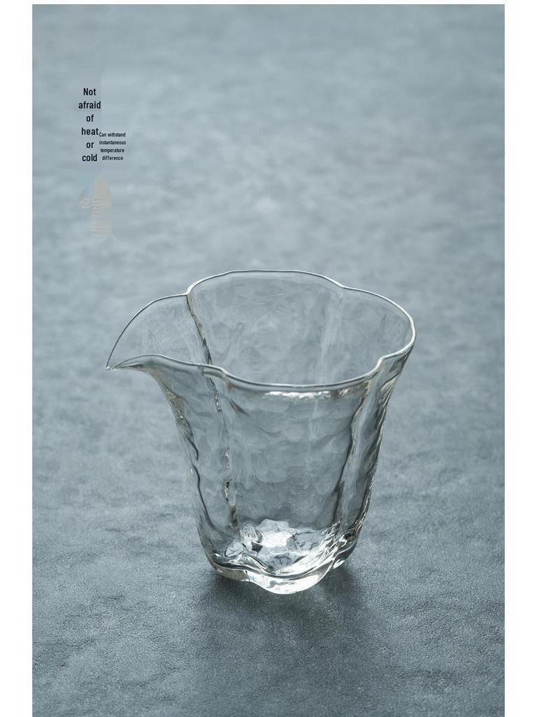 Begonia Flower Borosilicate Glass Tea Separator: Heat-Resistant Gongfu Tea Cup Set, Transparent and Anti-Scald.