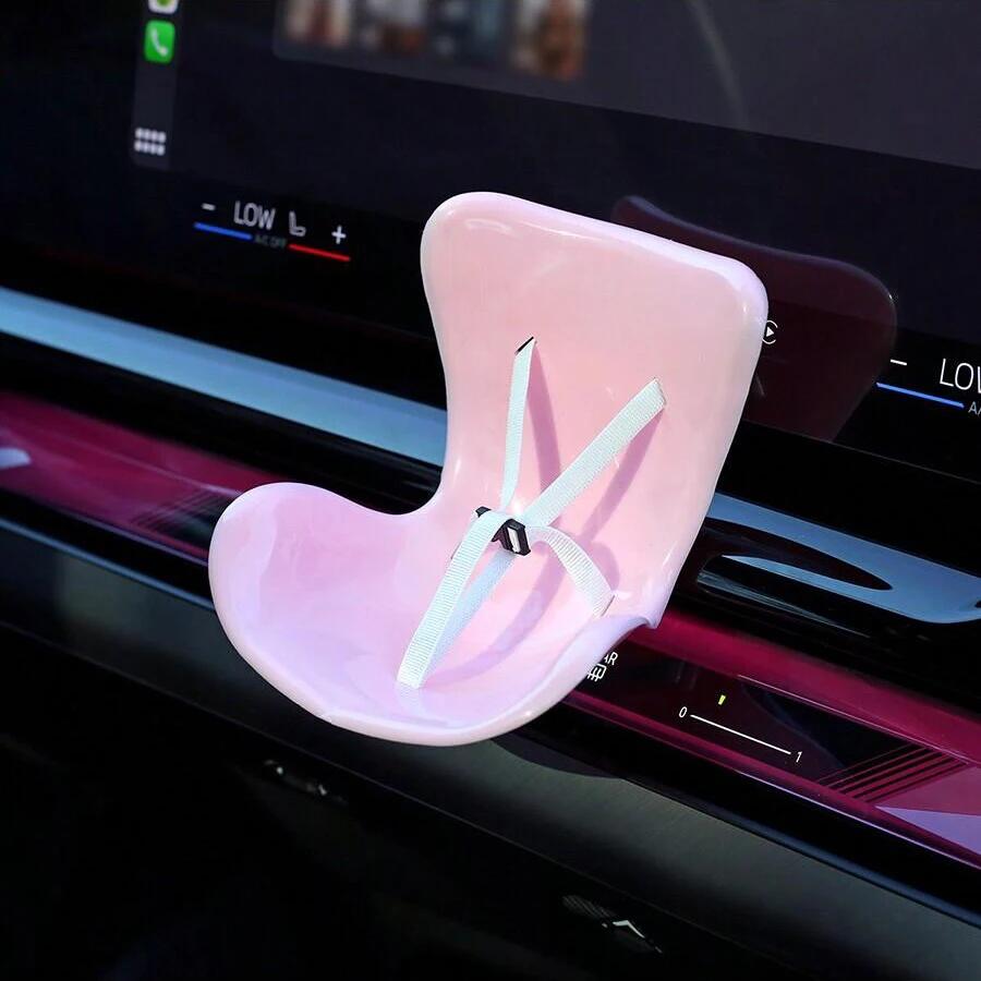 15-17cm Car Doll Seat Labubu Doll Safety Seat Cute Doll Air Outlet Aromatherapy Decoration Car Interior Ornament Accessorie Gift