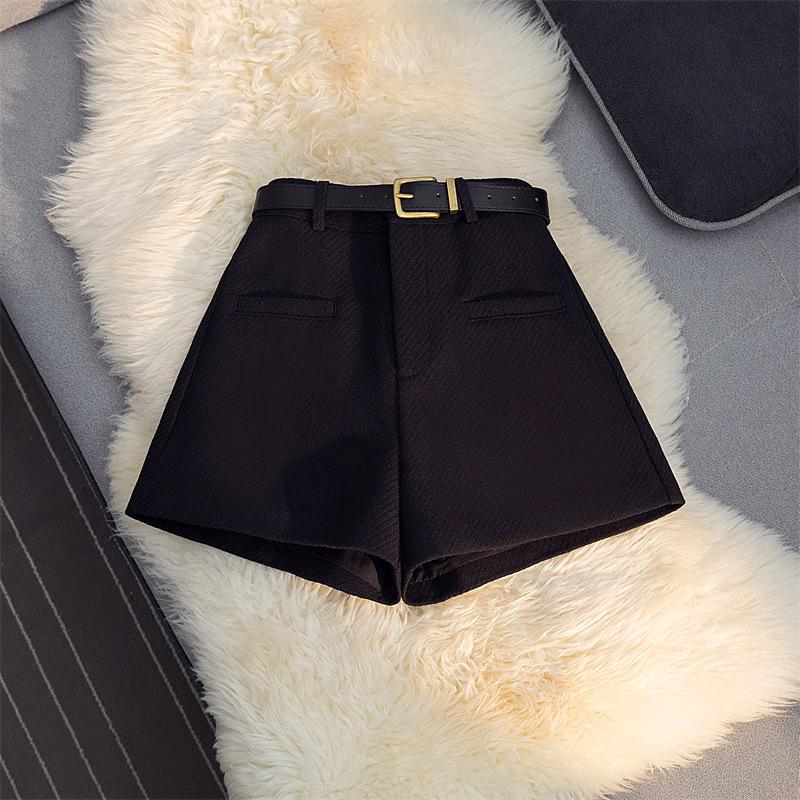 

Coffee Woolen High-Waisted Plus Size Wide-Leg Shorts for Petite Women - Autumn/Winter 2026 Collection 3XL (for 140-155 jin)