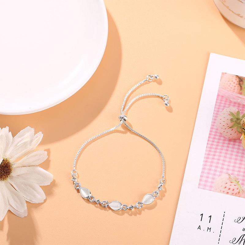 Korean Style Zircon Flower Bracelet for Women - Trendy, Simple, Personalized Design
