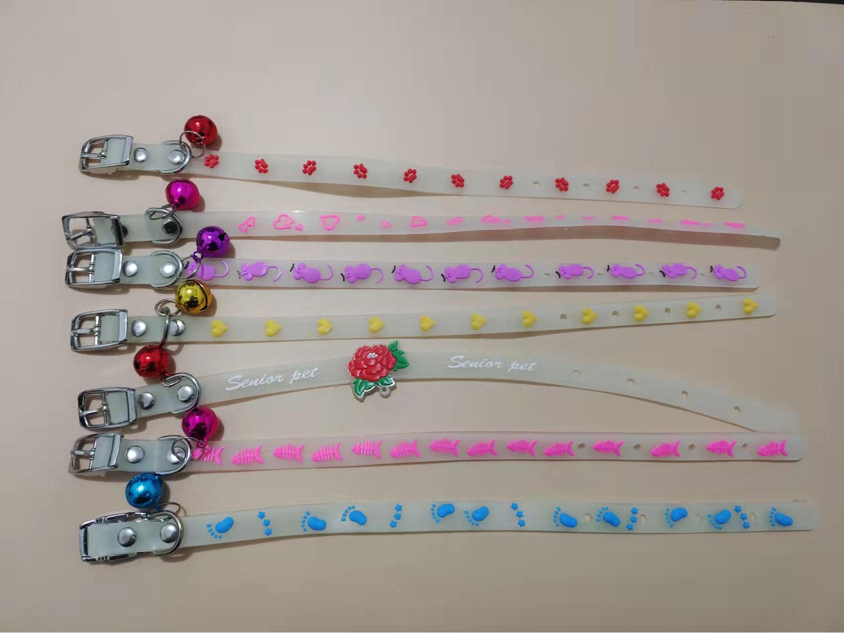 

Fluorescent Silicone Collar for Cats & Small Dogs - Night Glow, Anti-Loss for Safe Night Outings