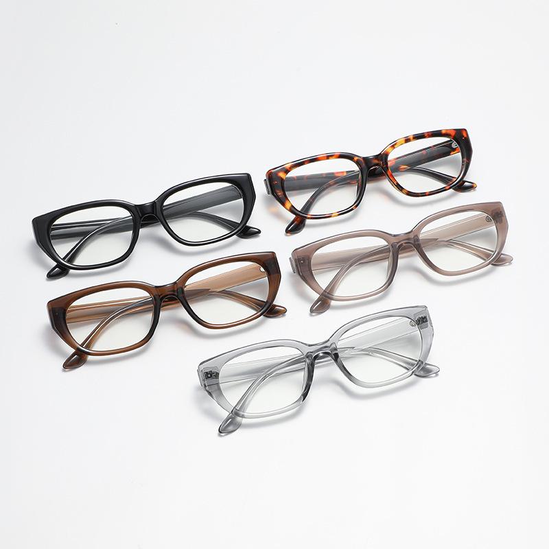 Retro Cat-eye Photochromic Myopia Glasses for Round and Square Faces