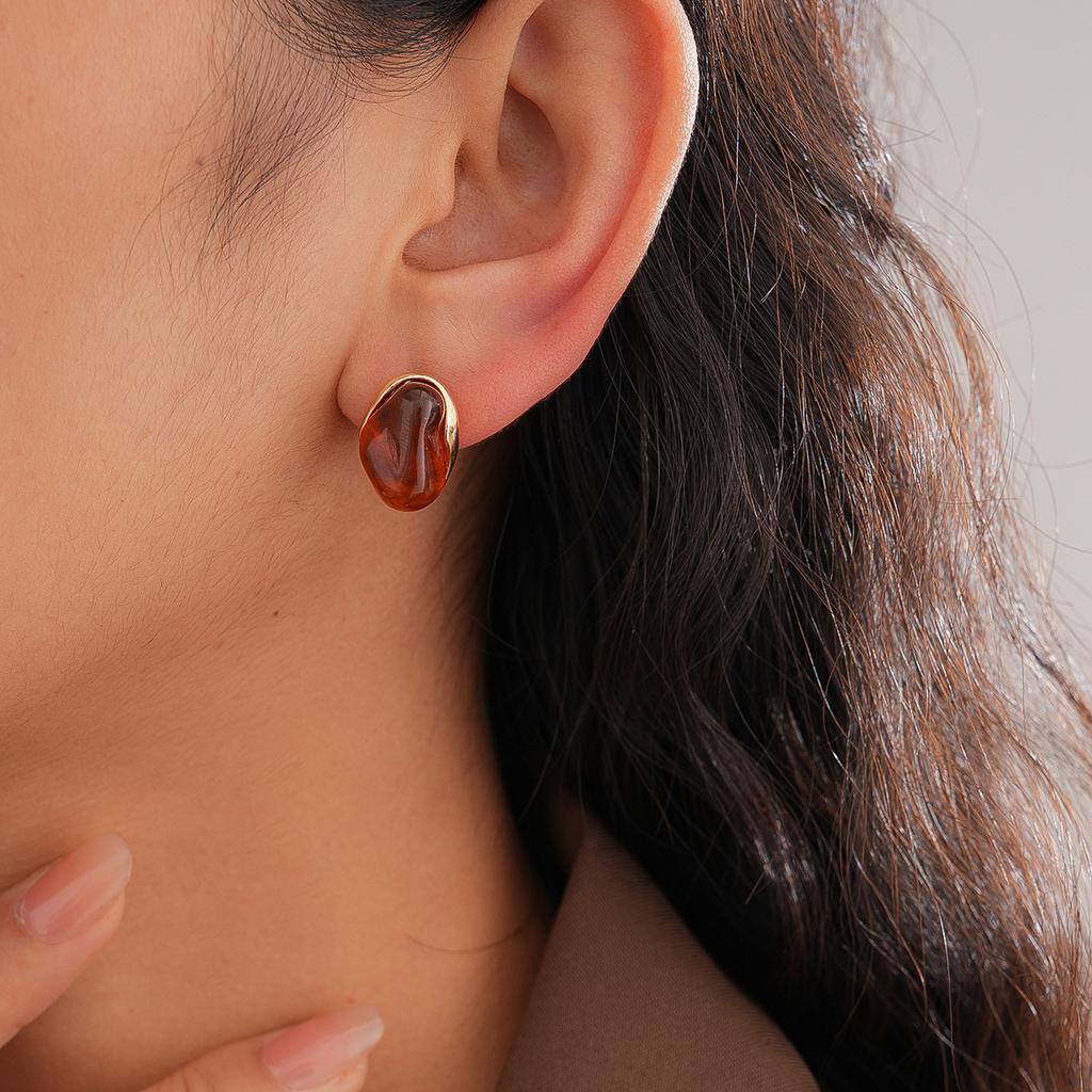 Ten-piece set of diamond-encrusted imitation pearl acrylic round flower triangular silver needle stud earrings retro earrings