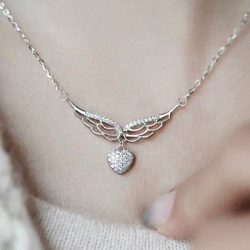 Ladies Romantic Pendant Necklace, Exquisite Wing Shaped Necklace, Paired with Love Pendant, Daily Wear, Holiday Gift Giving