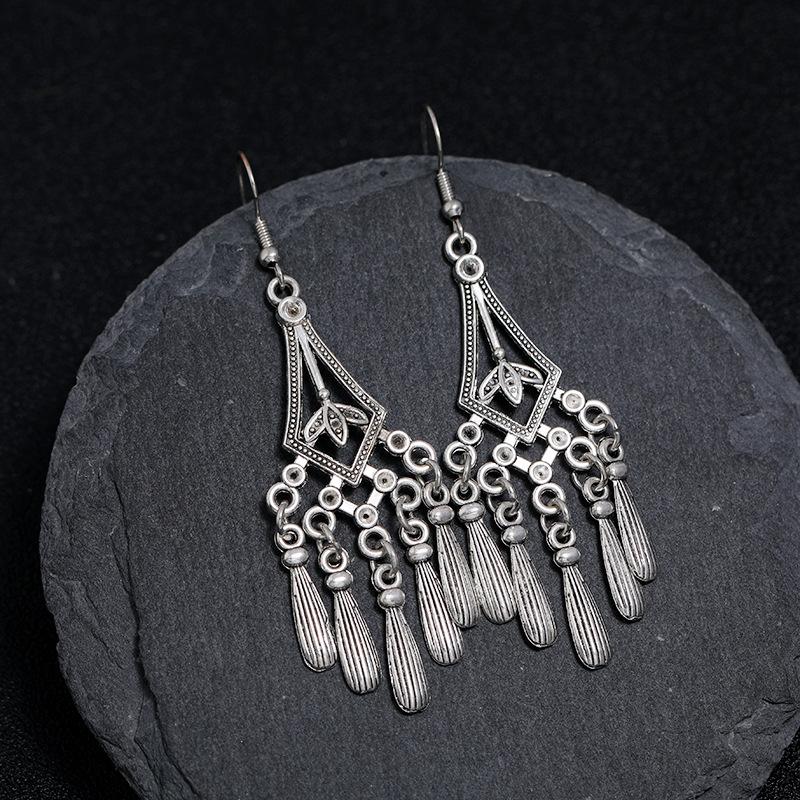 Retro Tibetan silver fringed earrings women's long temperament versatile earrings fashion personality vacation earrings