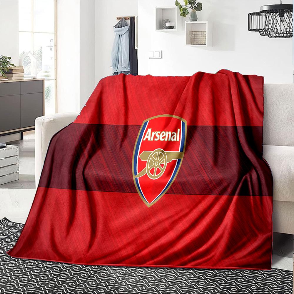 Arsenal Football Club Crest Flannel Blanket, Soft Polyester, Modern Design, All-Season for Camping, Travel, Gifts for Holidays or Birthdays